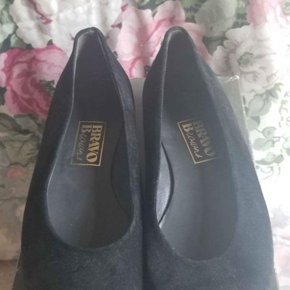 Vintage Bravo Brown Black Suede Low Heels - Picture 2 of 2